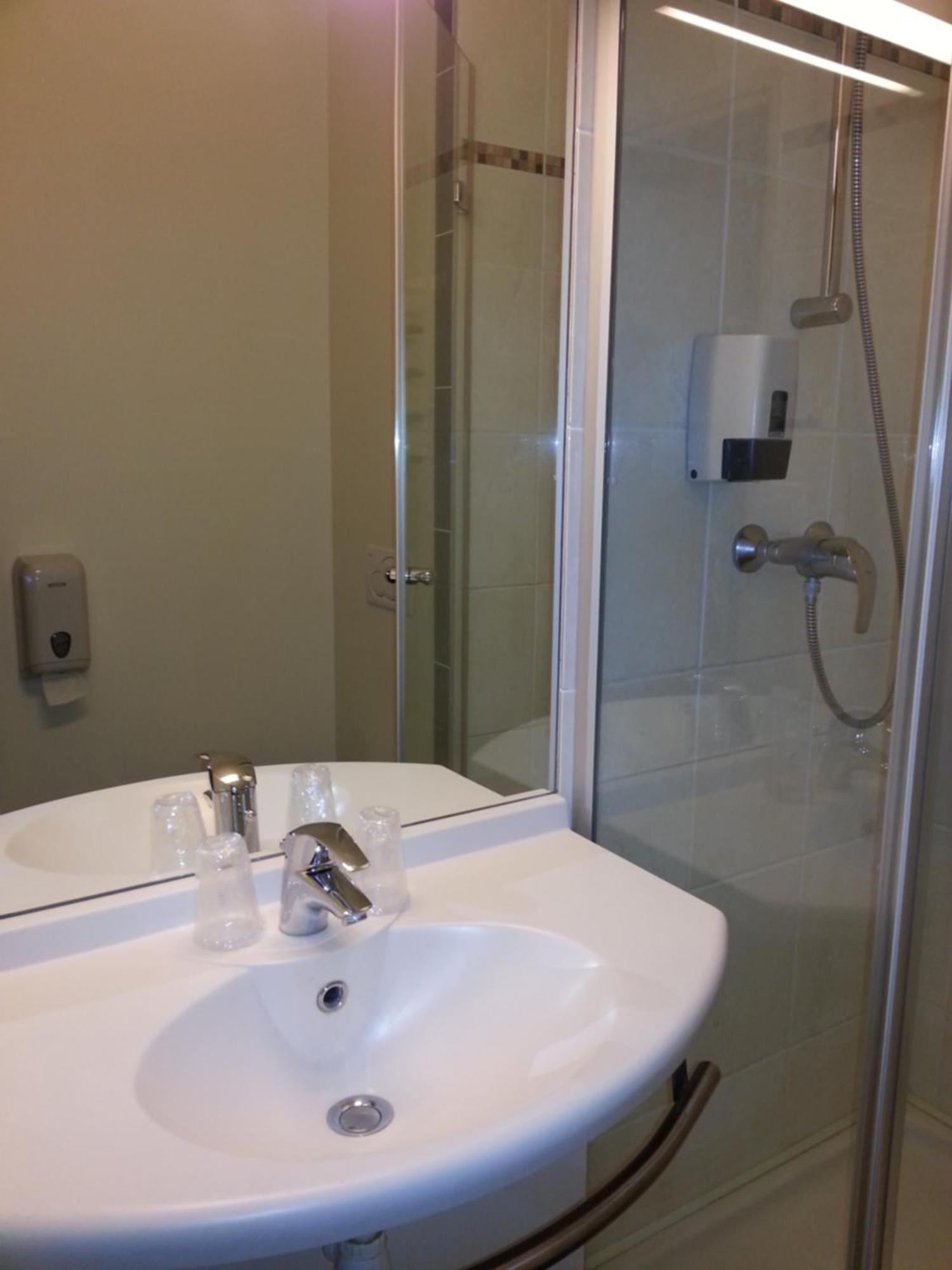 Hotel Akena City 코드리 외부 사진